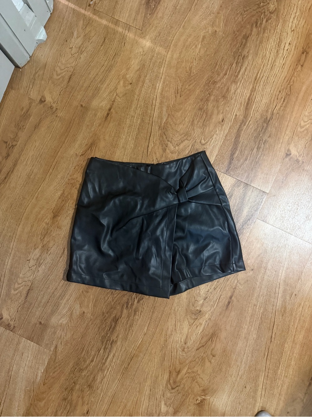 Francesca's Small Black Faux Leather Skirt